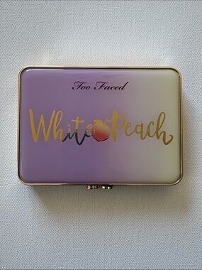 Too Faced White Peach Eyeshadow Palette
